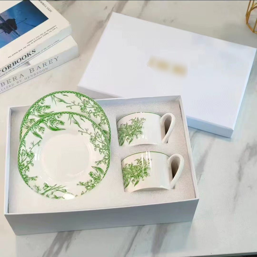 European-style D-home Lily Of The Valley Series Coffee Cup Saucer Size Plate Suit Bone China Western Food Plate Steak Plate Gift Box Gift